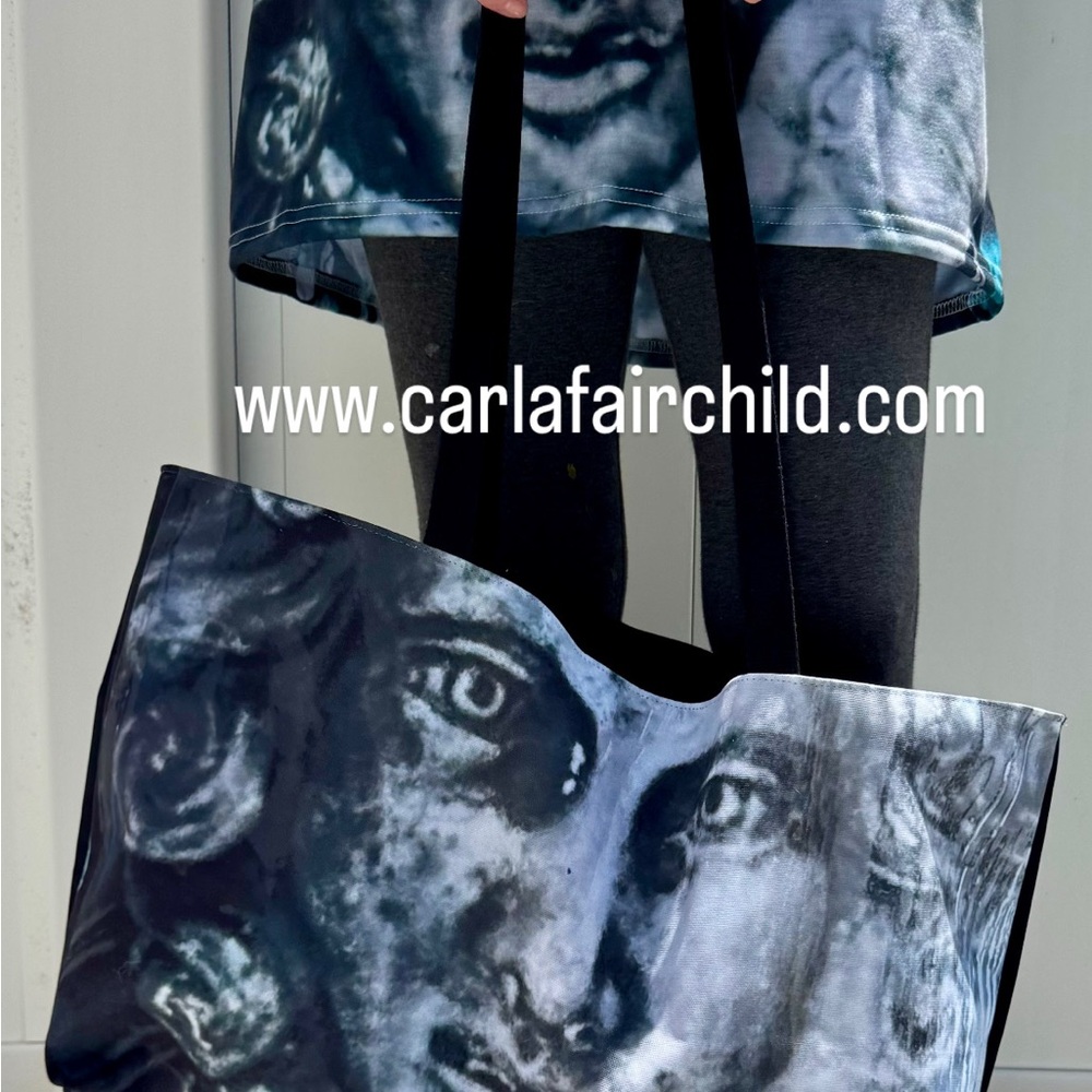 Artistic Graphic Women's Top - Picture 5 of 6